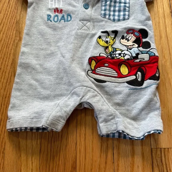 Disney Baby by The Disney Store Mickey and Pluto onesie size 0-3 months - Picture 6 of 12